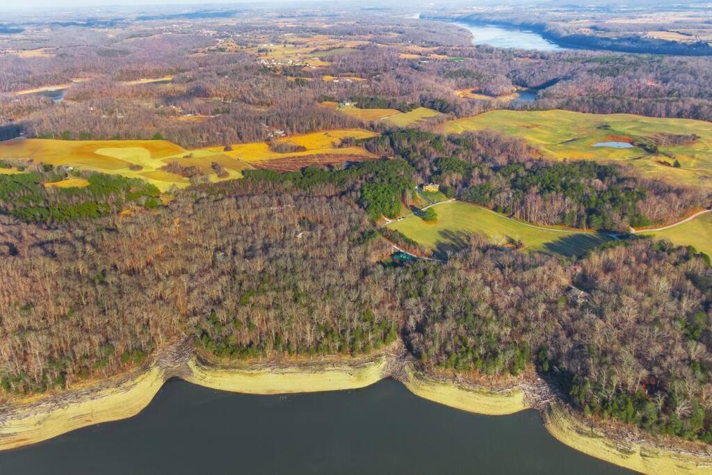 Fawn Run On Lake Cumberland Nancy Екстер'єр фото